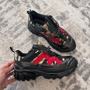 Burberry Arthur Runner Trainers